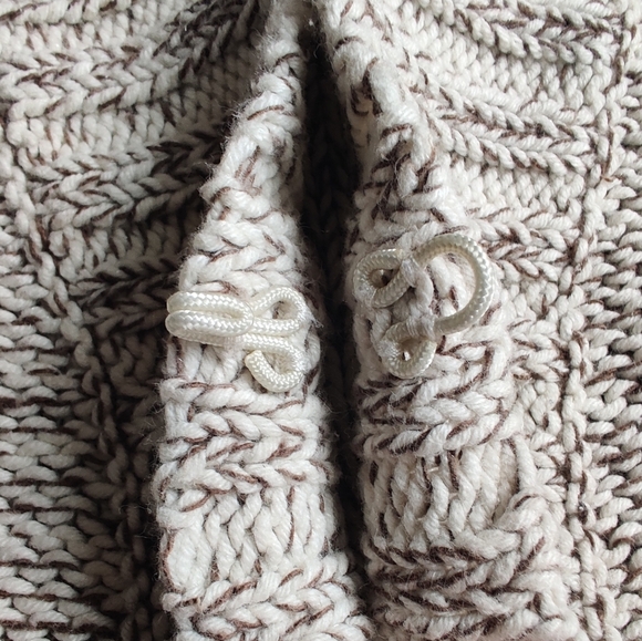 Alice & Olivia Knit Shrug In Oatmeal Size Medium - Picture 5 of 7